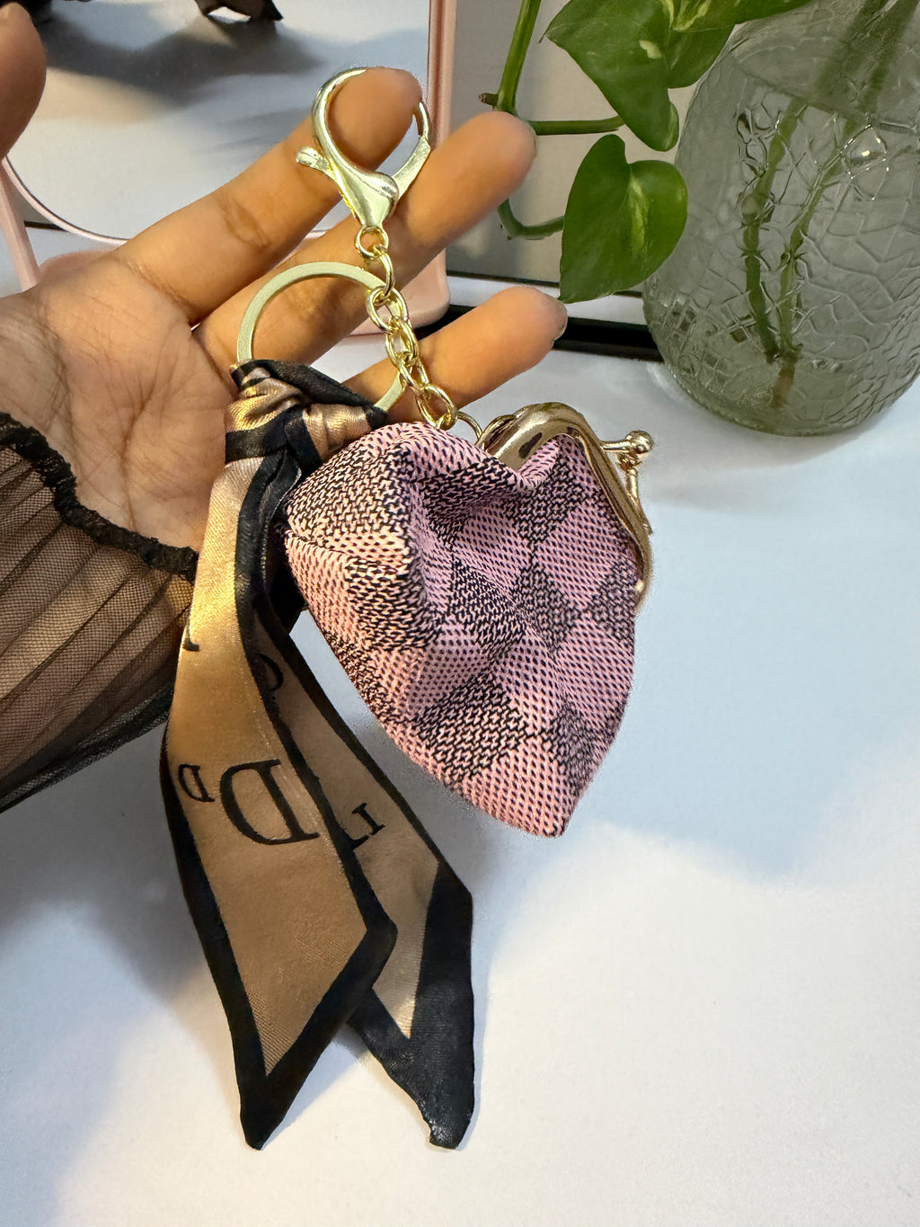 Luxe Royale Purse Keychain(Baby Pink)