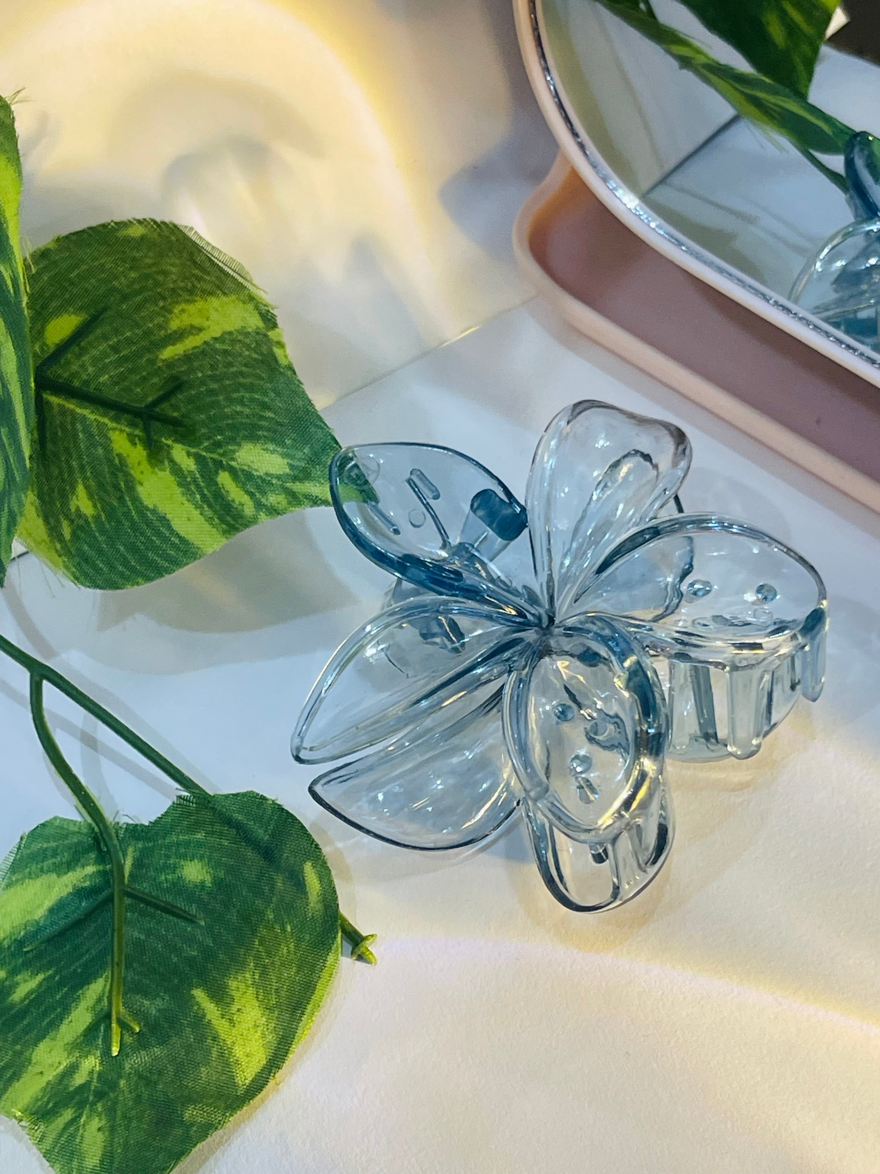 Elegant Blossom Claw Clip
