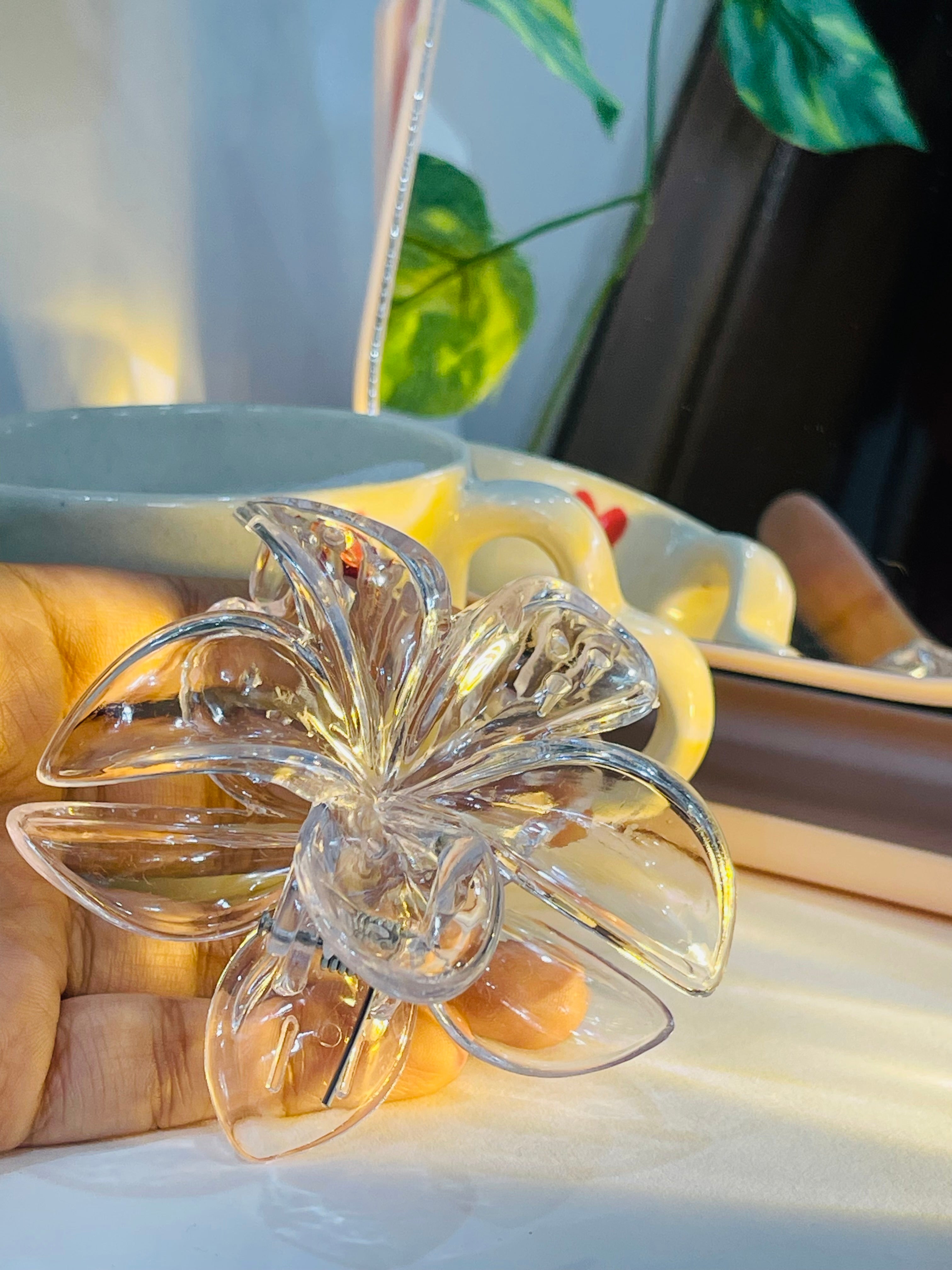 Elegant Blossom Claw Clip