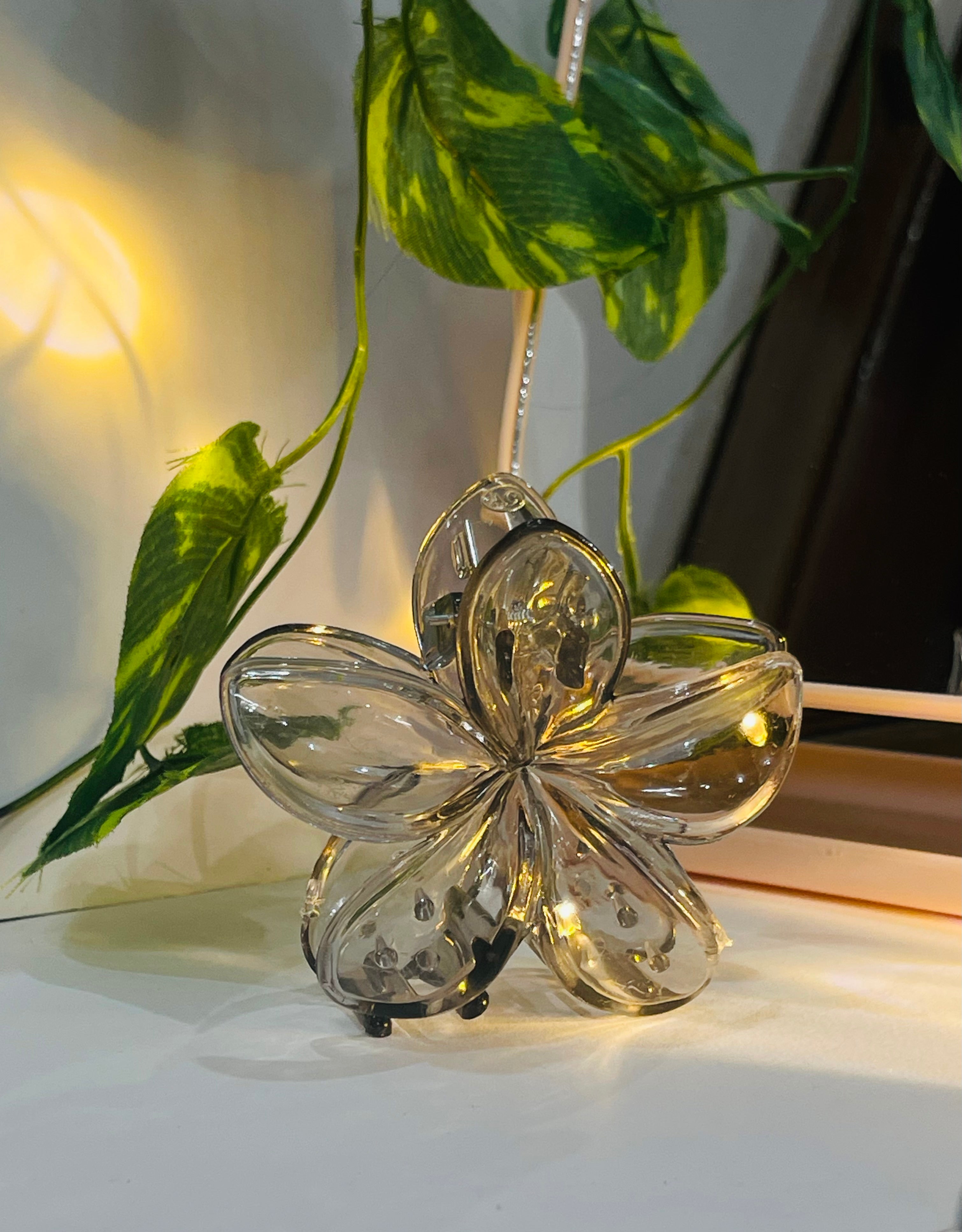 Elegant Blossom Claw Clip