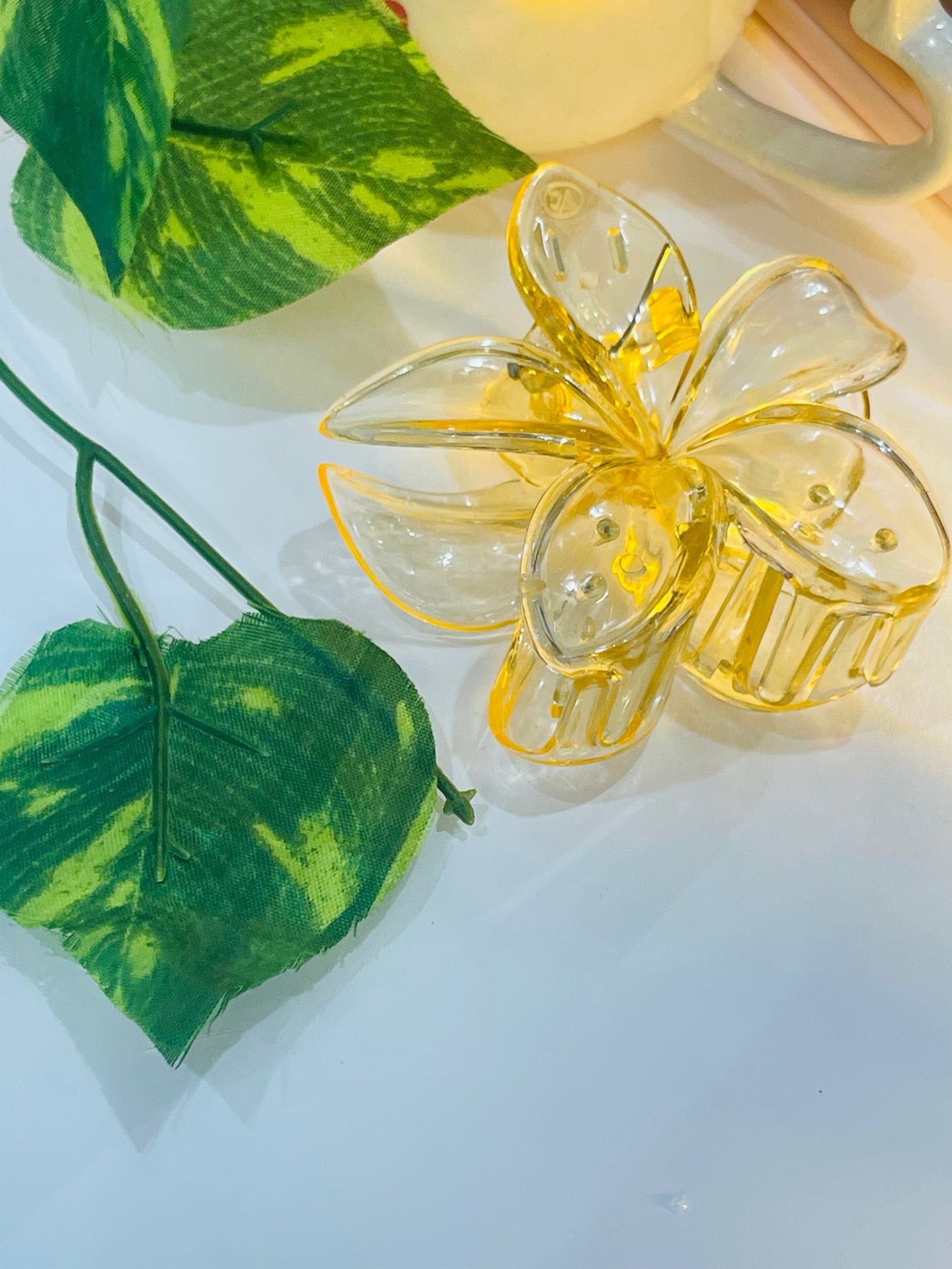 Elegant Blossom Claw Clip