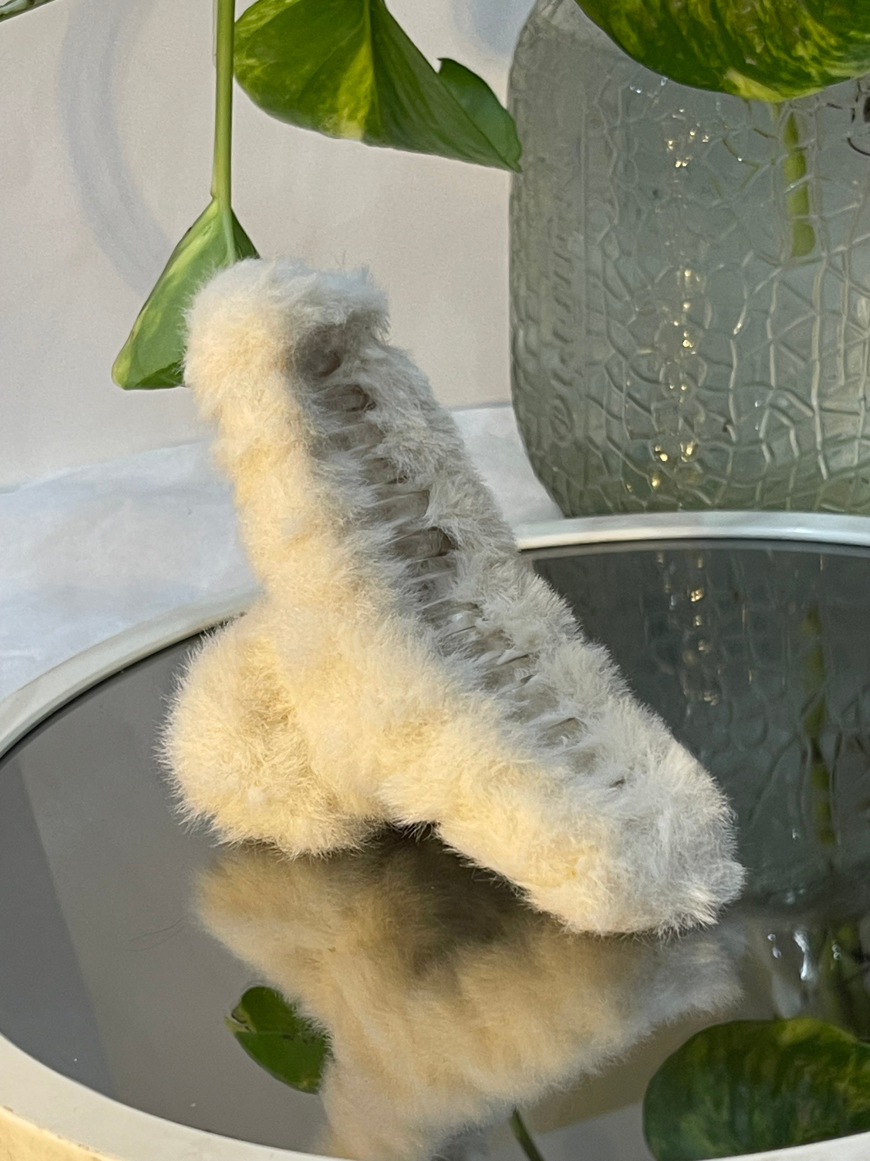 Snowy Fluff Hair Claw